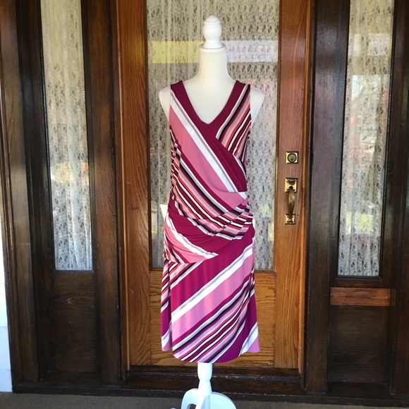 New York & Company Dresses & Skirts - New York & Co. burgundy wine & pink mauve dress L